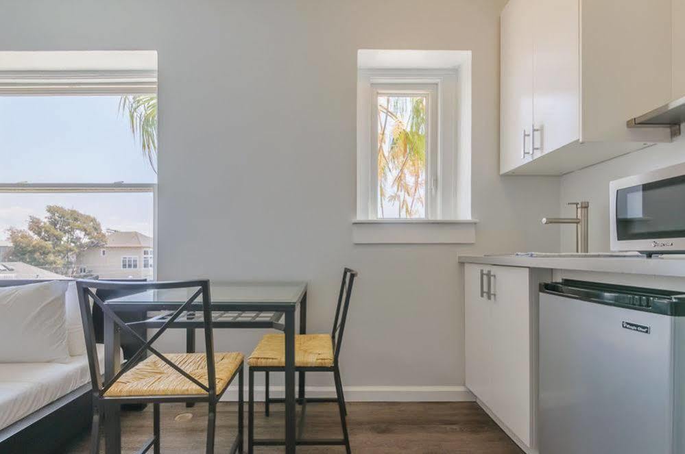 Air Venice On The 3* Los Angeles
