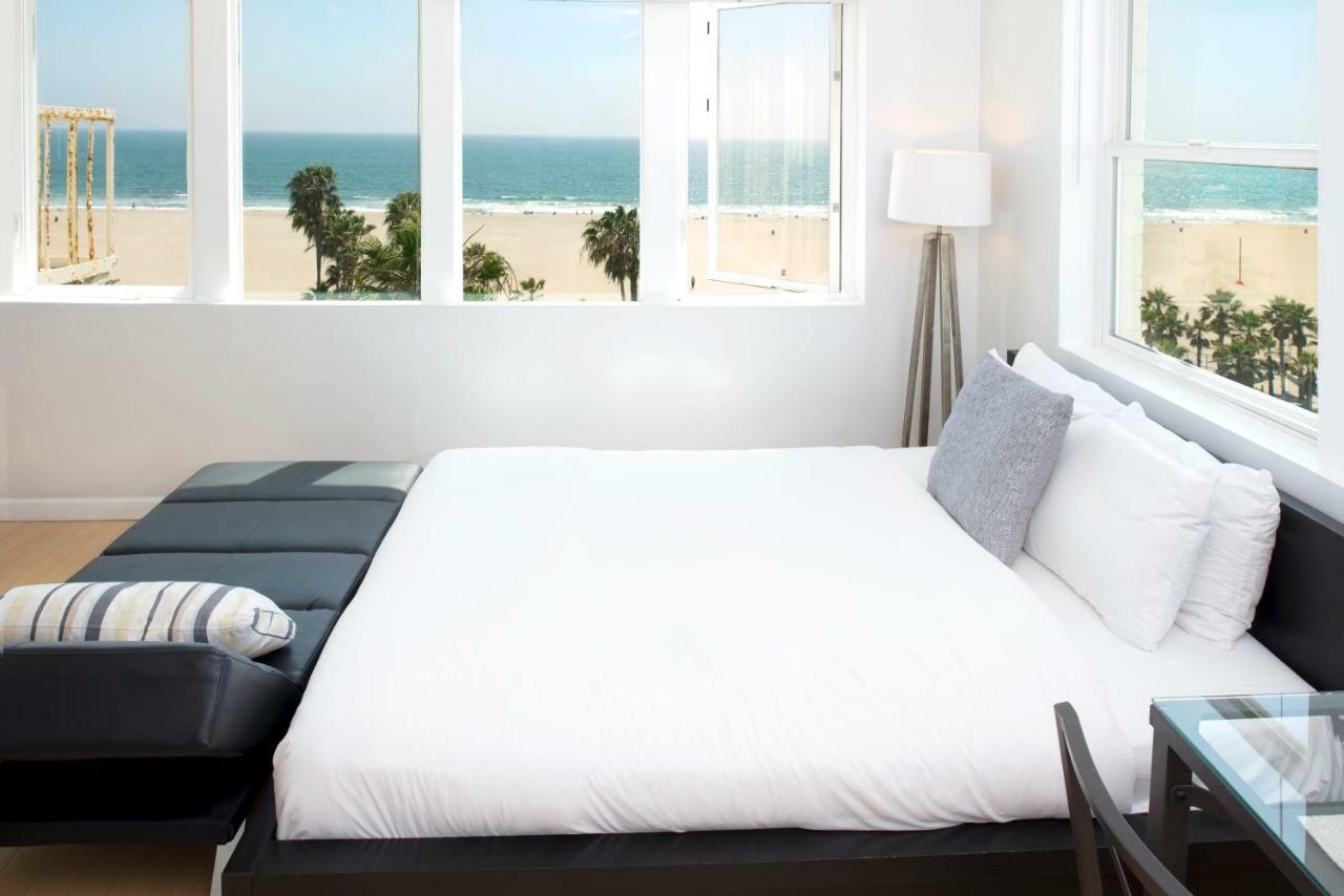Air Venice On The Hotel Los Angeles