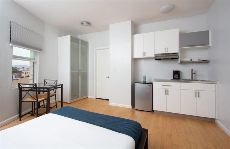 Air Venice On The 3* Los Angeles