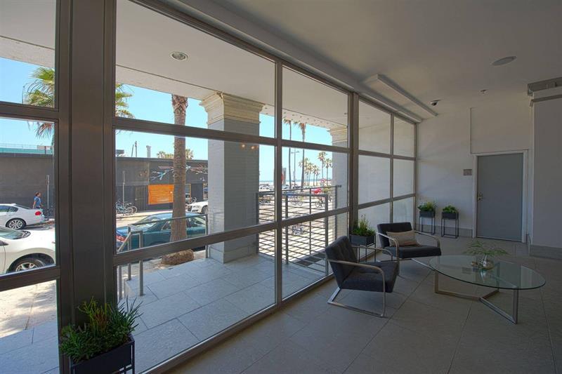 Air Venice On The 3* Los Angeles